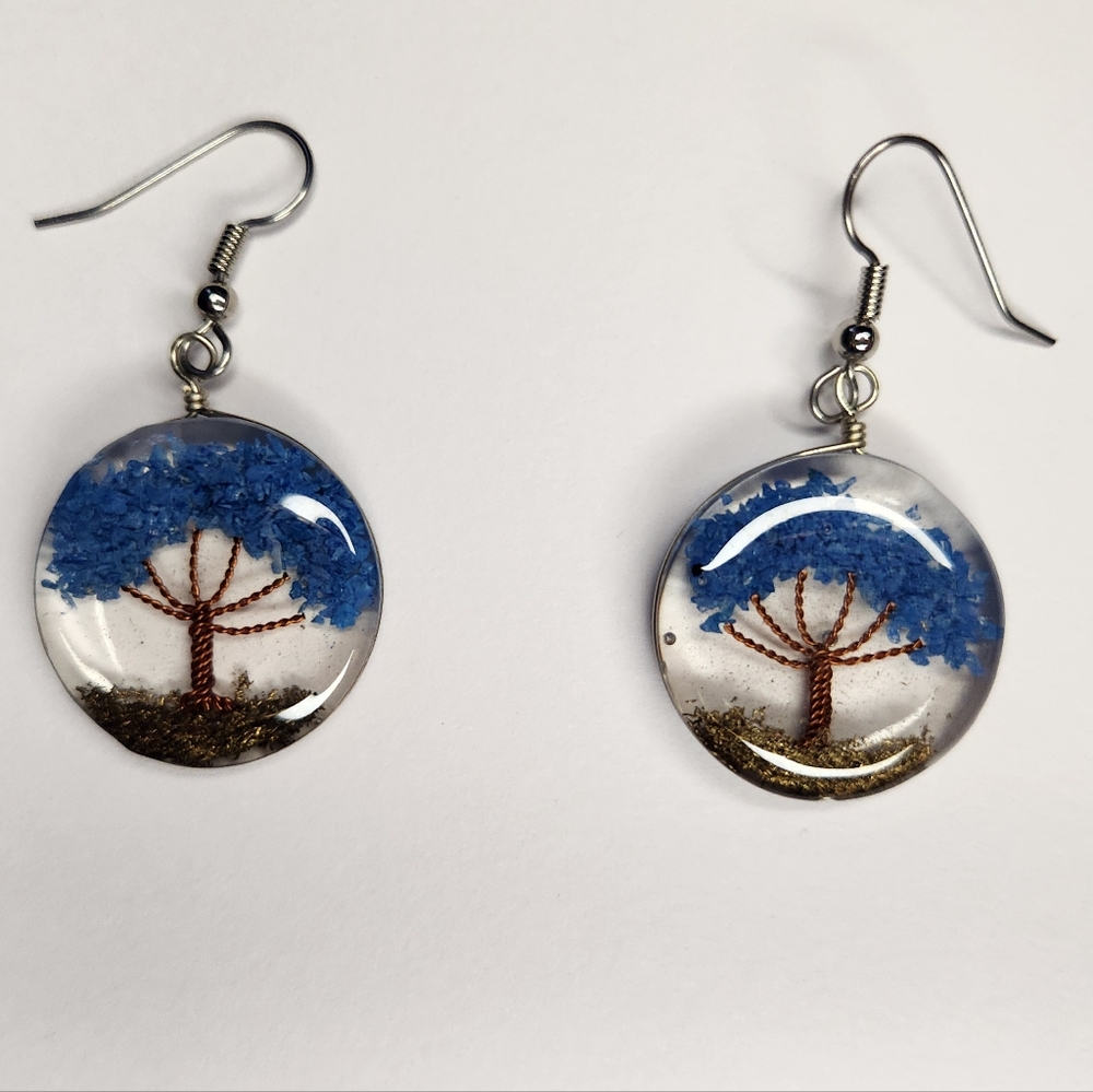 Cute tree earrings